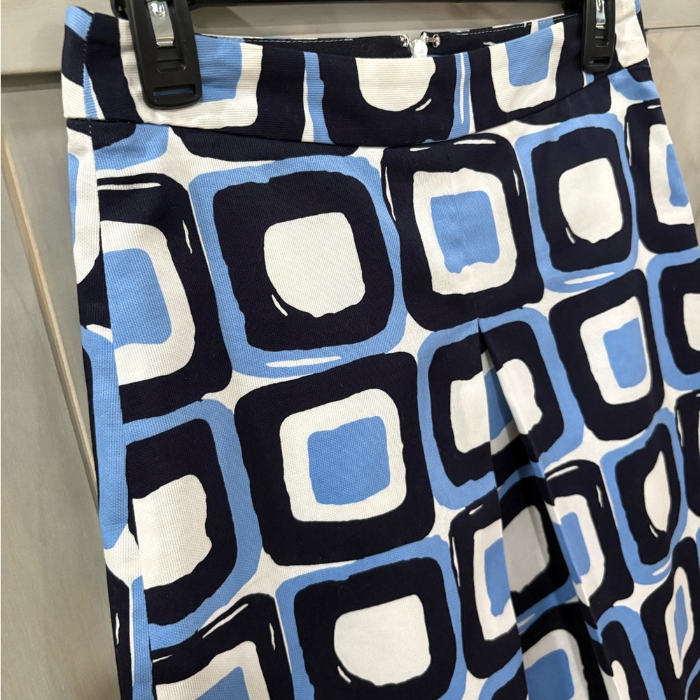 Banana Republic Blue and White A-Line Skirt, Size 0 - Picture 2 of 8